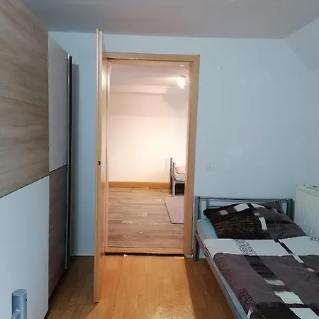 Naab-wohn Apartment